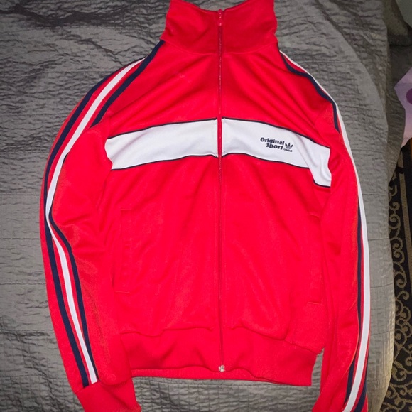 Adidas track suit red thick material - Picture 1 of 5
